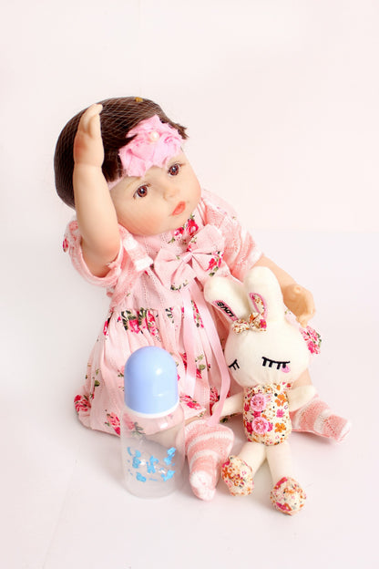 Muñeca reborn. Bellas muñecas realista con sus accesorios y certificado.